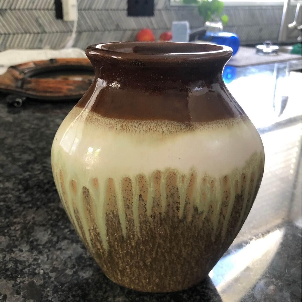 Pottery vase 6.5 inches tall